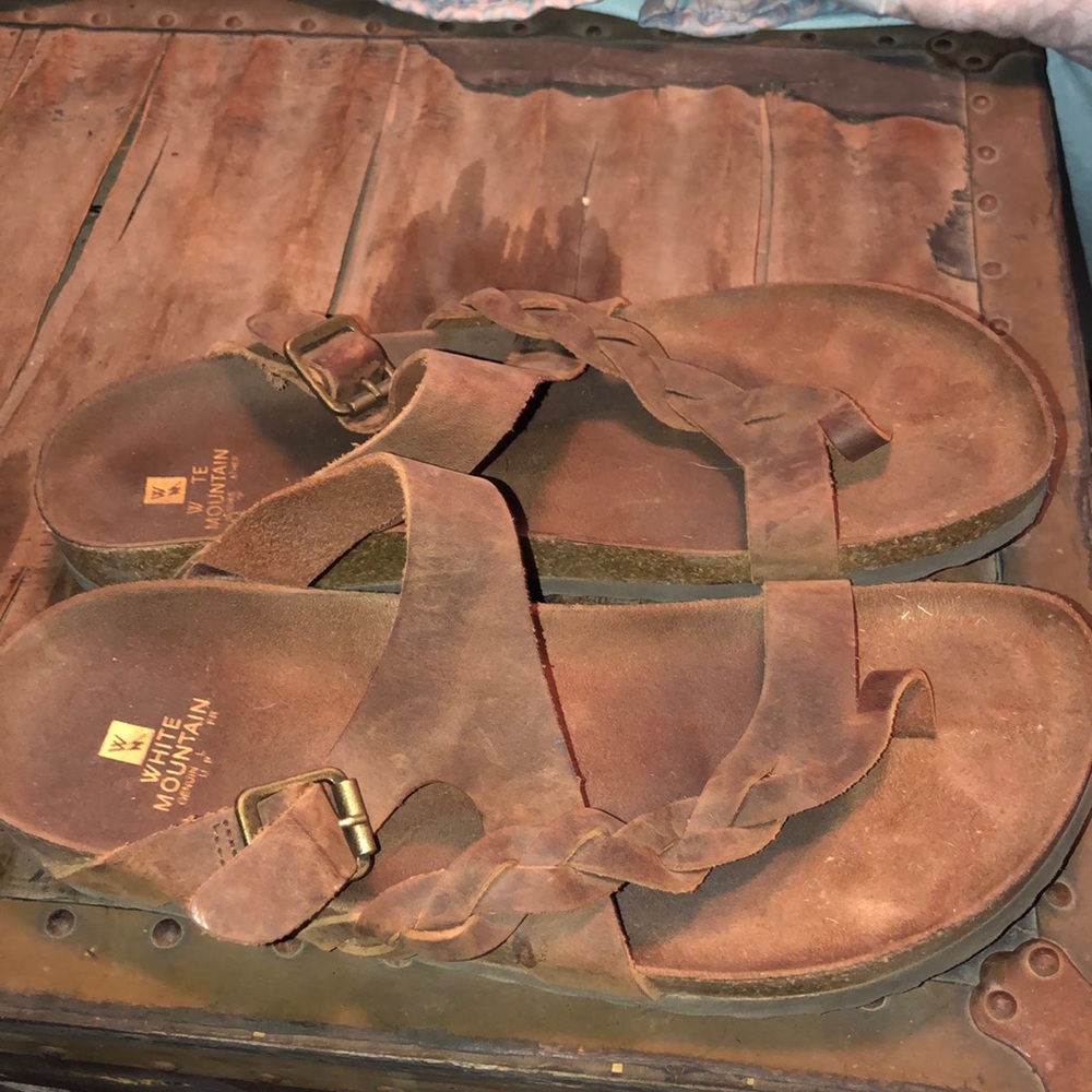 Leather sandals